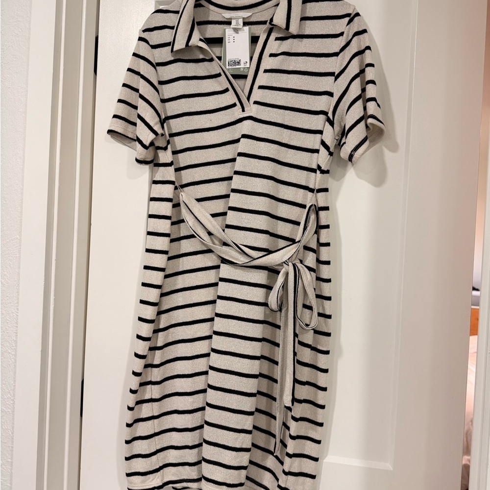 H&M Black and White Striped Maternity Dress